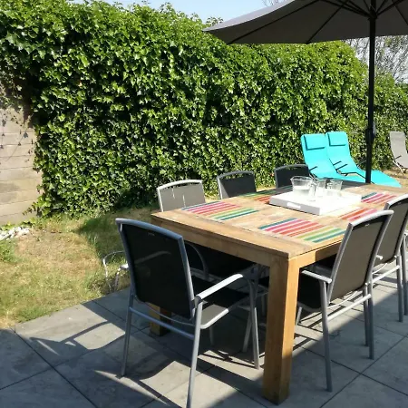 In Met Tuin En Parkeerplaats Holiday home Knokke-Heist